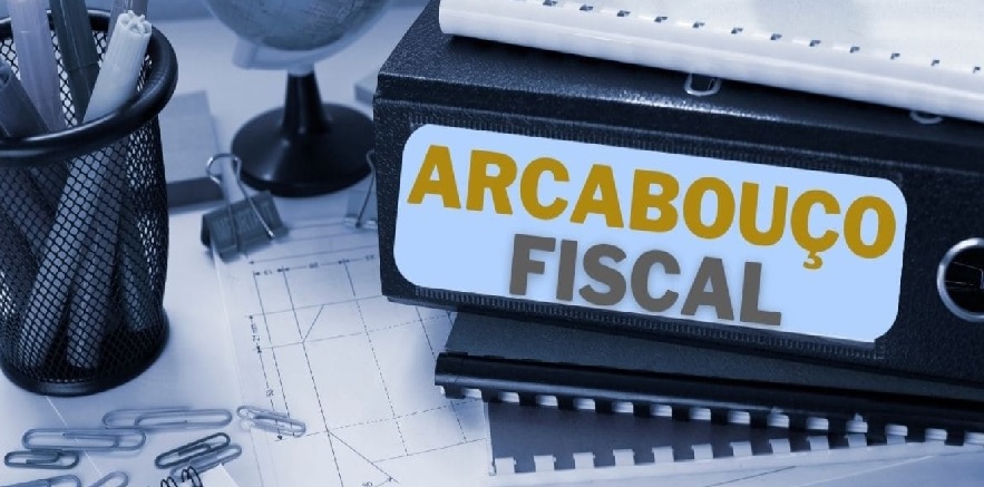 Câmara aprova novo arcabouço fiscal: o que isso significa para a economia brasileira na prática?