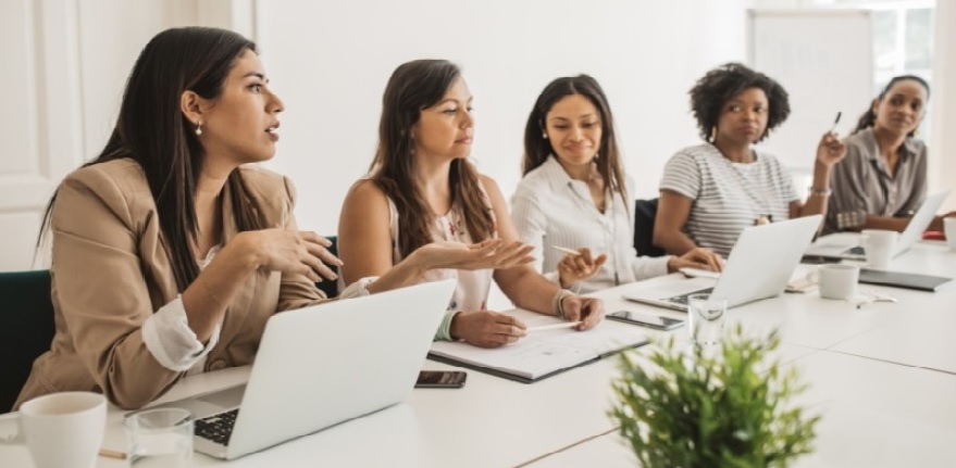 Empreendedorismo feminino cresce e mulheres lideram 34,4% dos negócios no Brasil