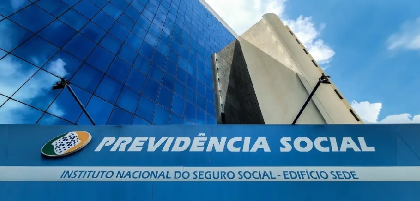 Greve do INSS completa 29 dias: servidores buscam apoio parlamentar para negociações com o governo