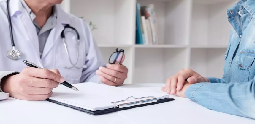 Juiz suspende exigência de plataforma digital para atestado médico.
