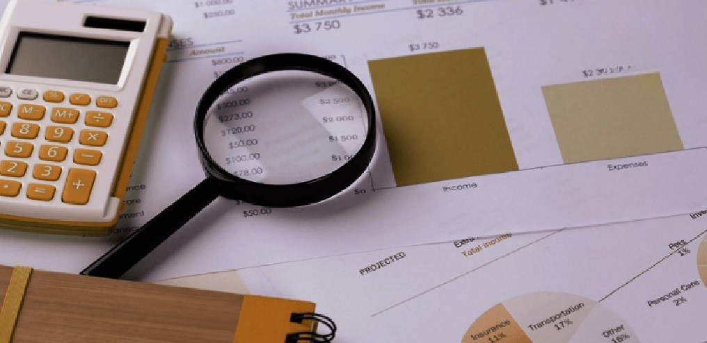 Riscos de autuação fiscal aumentam com dados cruzados em 2026