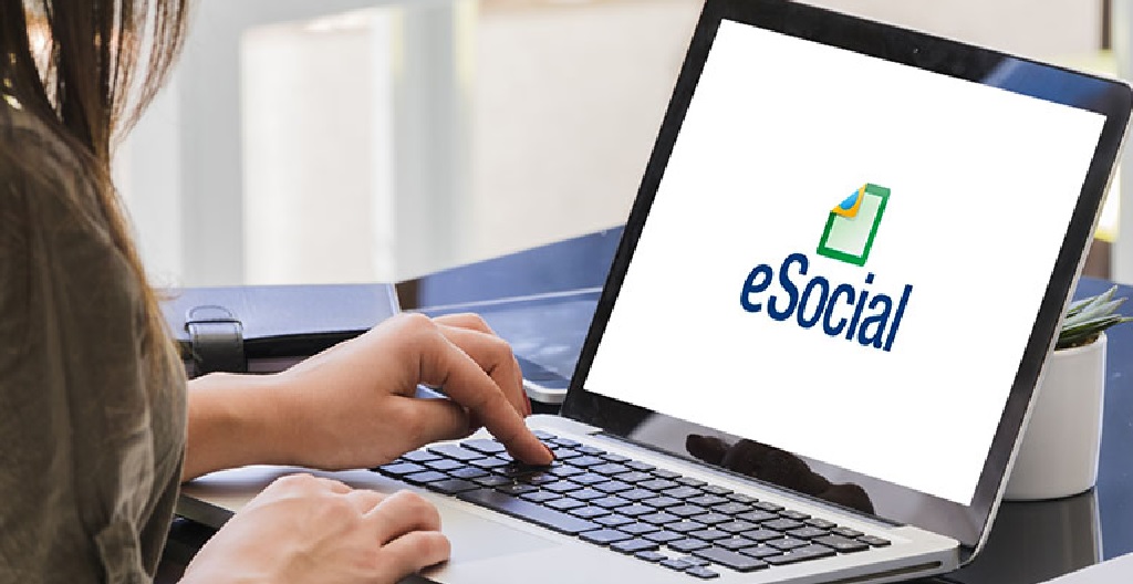 eSocial atualiza ambiente de testes para cálculo do adicional do SENAI via DCTFWeb