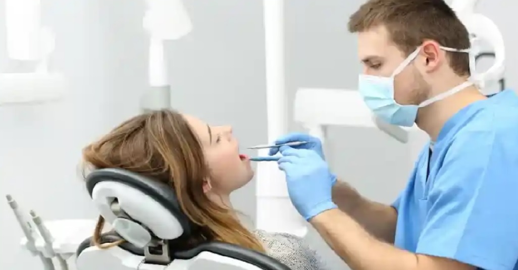 Dentista pode atestar falta ao trabalho? Confira o que diz a lei